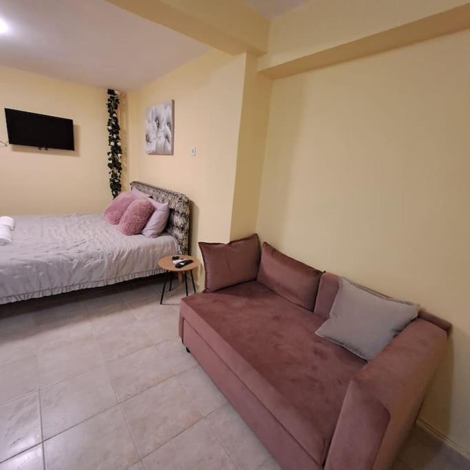 Zenia Home 1 Στην Καρδιά Της Πάτρας Exterior photo