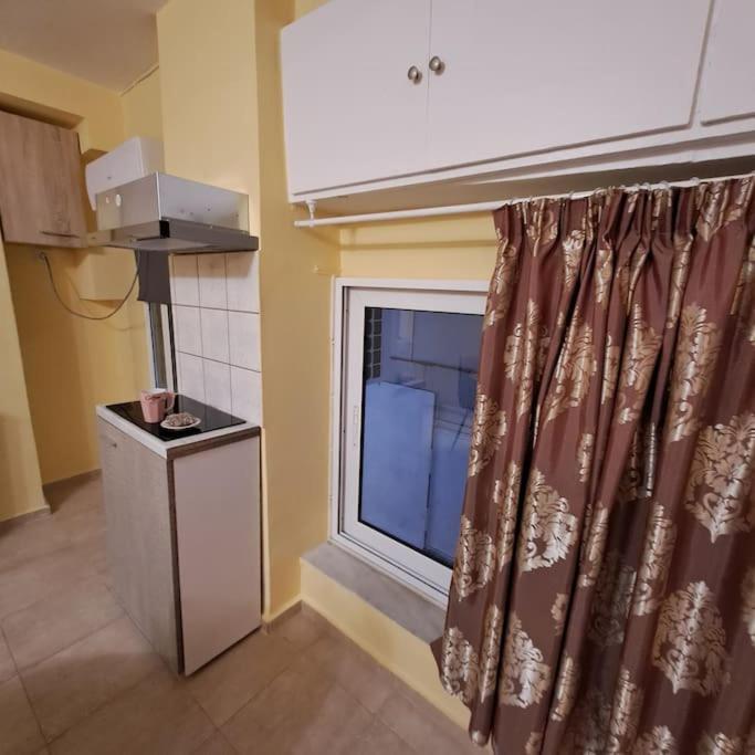 Zenia Home 1 Στην Καρδιά Της Πάτρας Exterior photo